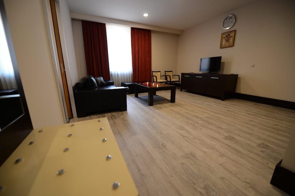 קרמאנמרש Arsan Otel מראה חיצוני תמונה